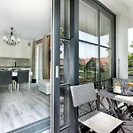 아파트 House *