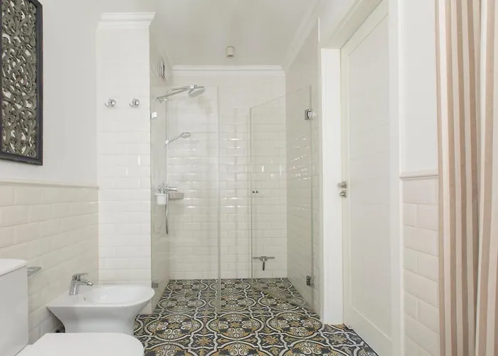 House Апартаменты *